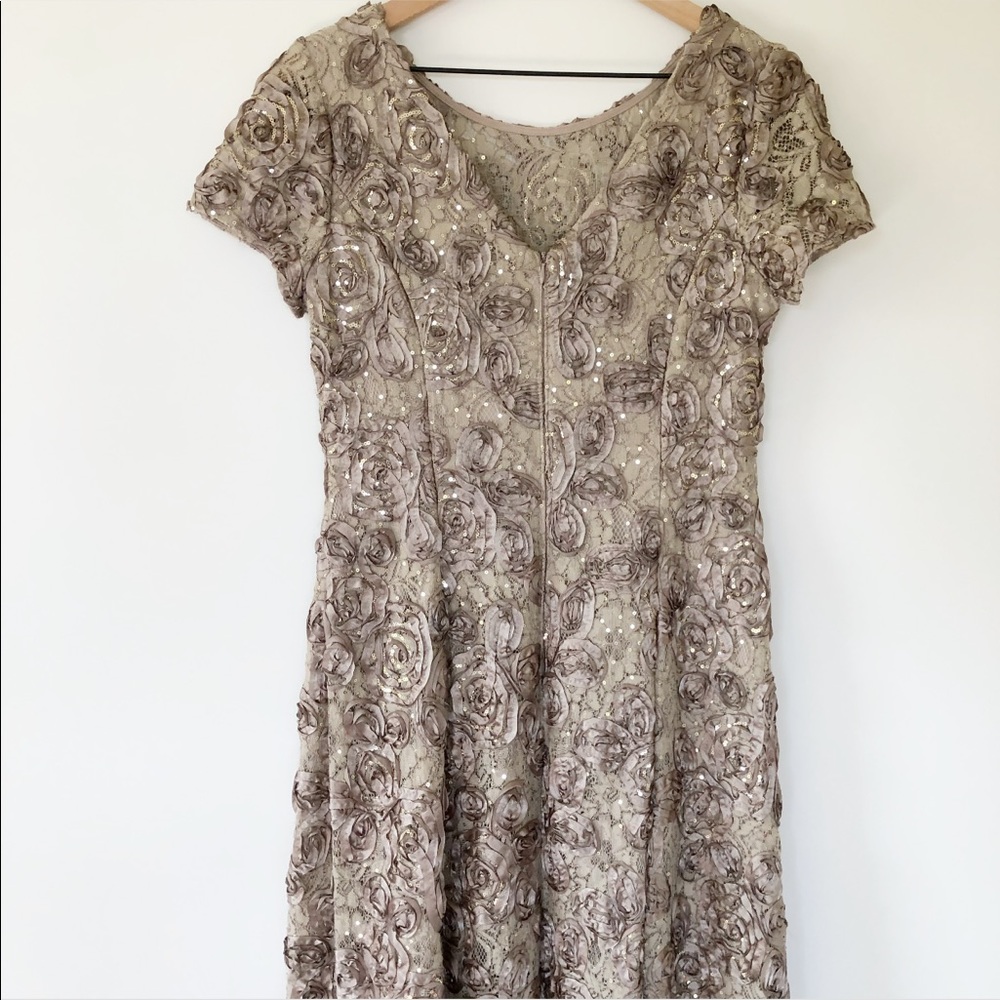 Alex Evenings beige formal gown size 8 - Picture 6 of 9